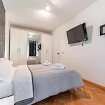 Desire Flat - Vatican City - Metro Cipro And Wifi